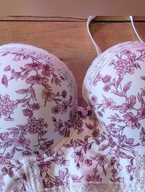 Laura Ashley Pink Floral Lace-Trim Bra